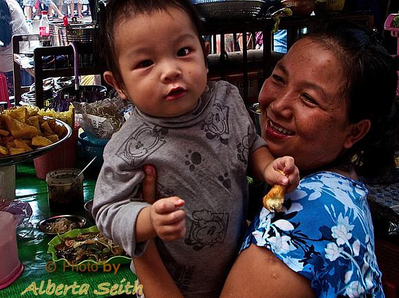 Nee Hao in Chinatown-Yangon
