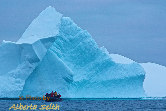Night hike and cruise at Port Charcot on the western edge of the lemaire Channel