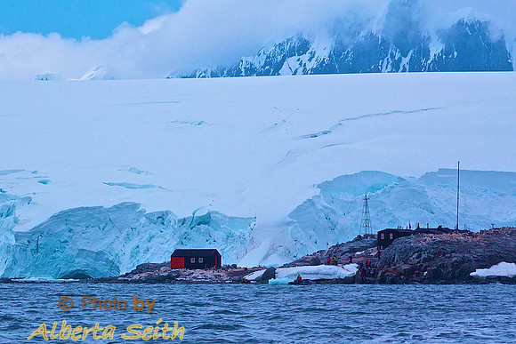 Port Lockroy by sea